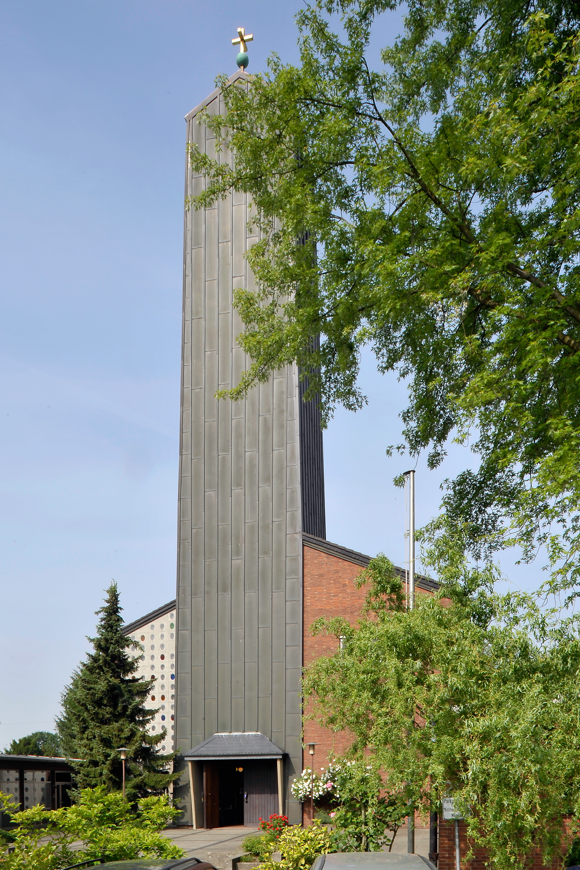 Evangelische Stephanuskirche in Wersten; Foto: Thomas_Goetz