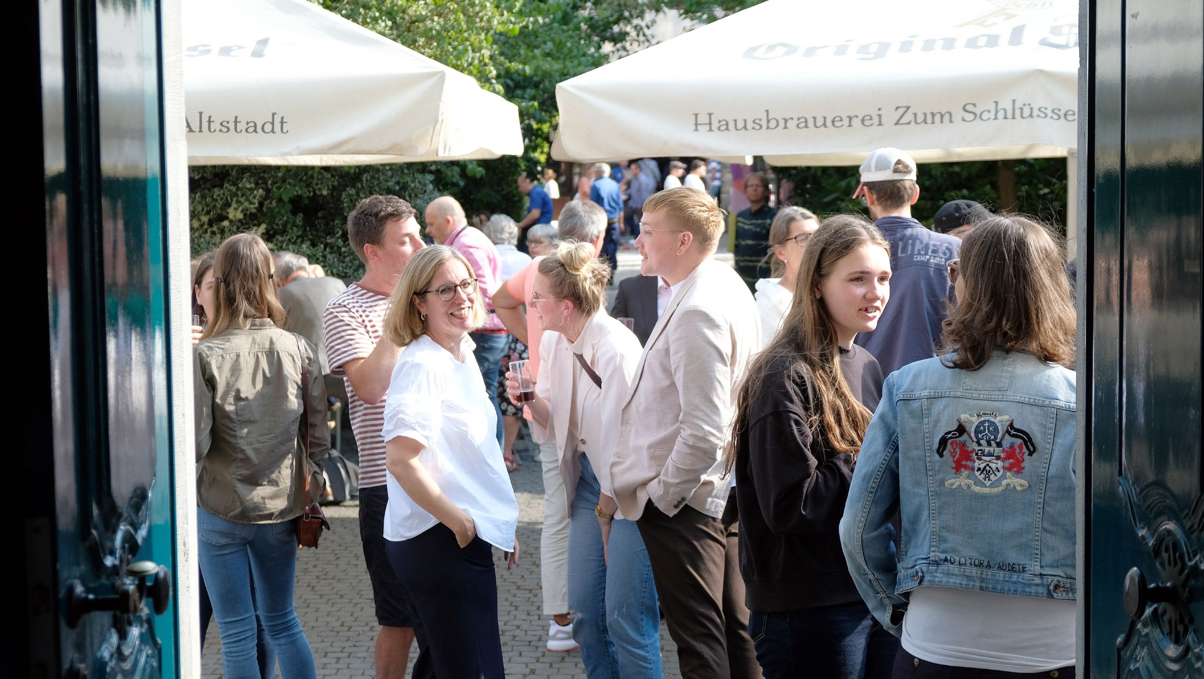 Gutes tun; Foto: Sergej Lepke