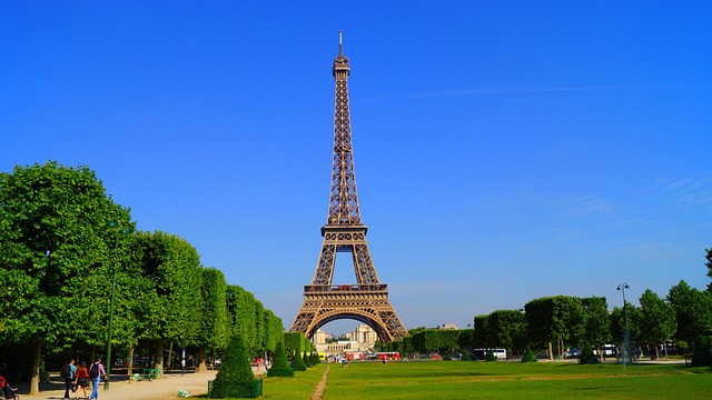 Paris als Reiseziel einer Jugendreise; Foto: Pixabay