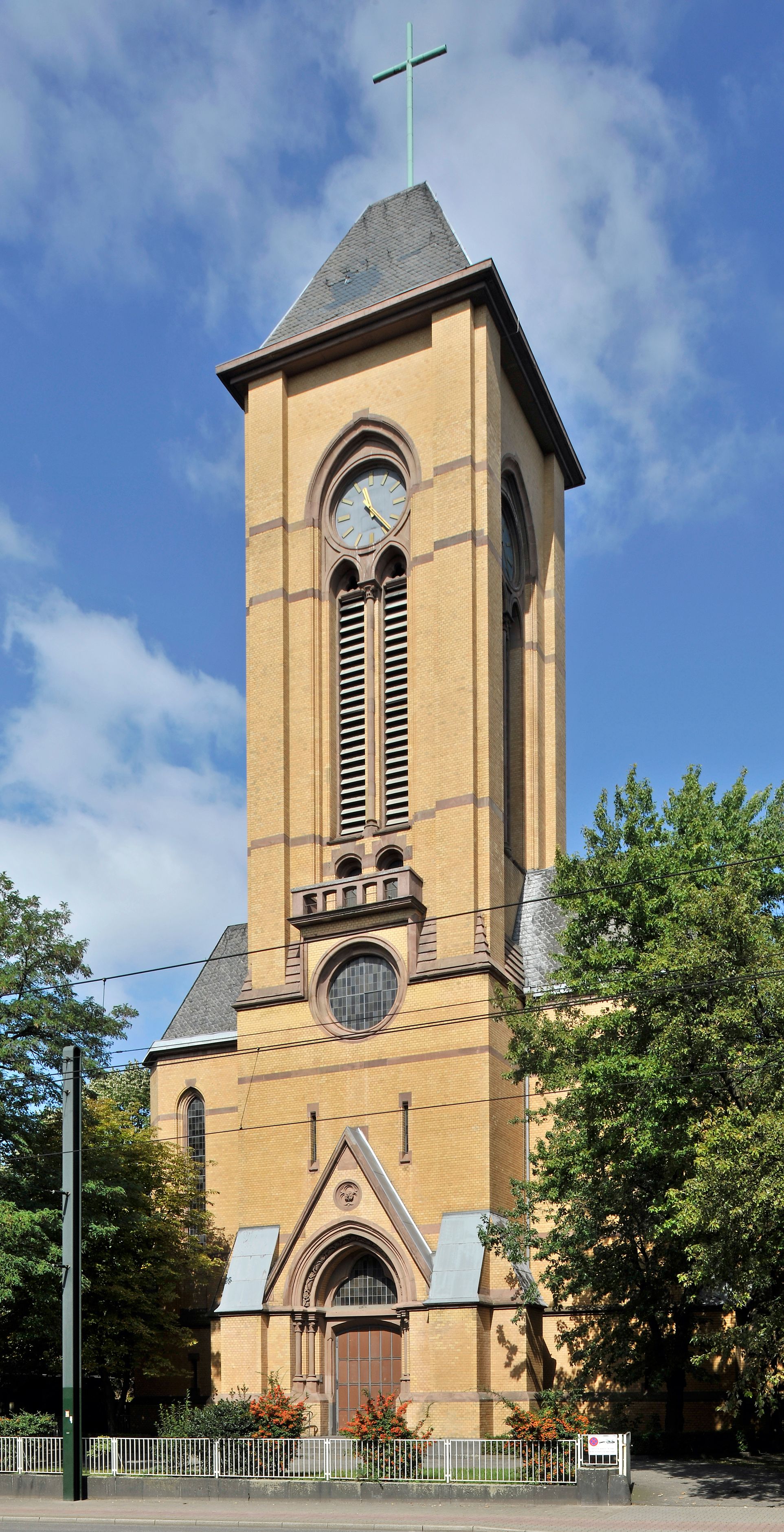 Evangelische Christuskirche; Foto: Sergej Lepke