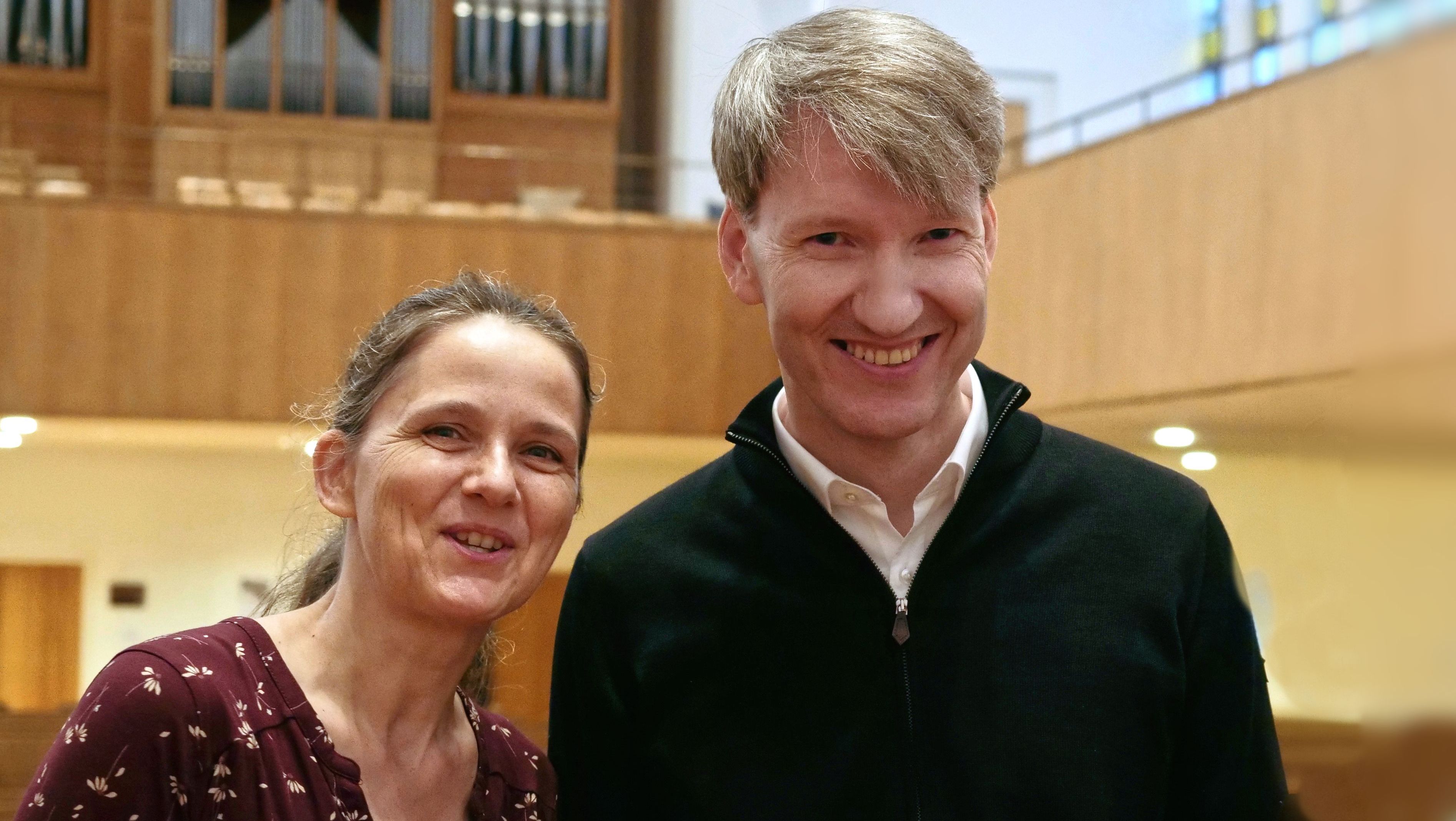 Kantorenteam in Emmaus: Rebecca Ferydoni und Karlfried Haas, Foto: Lars Schütt