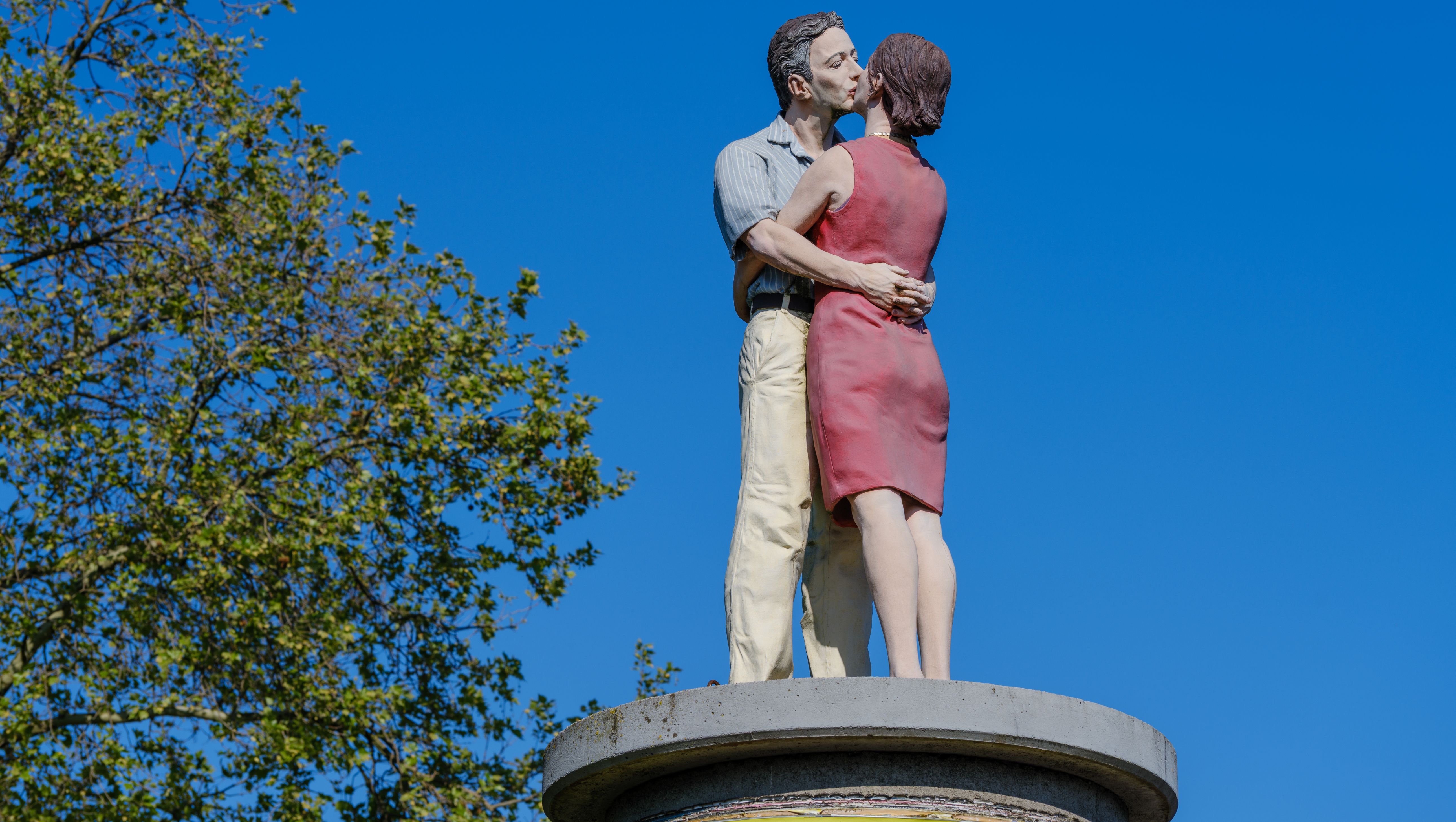 Liebespaar in Düsseldorf; Foto: Uwe Schaffmeister